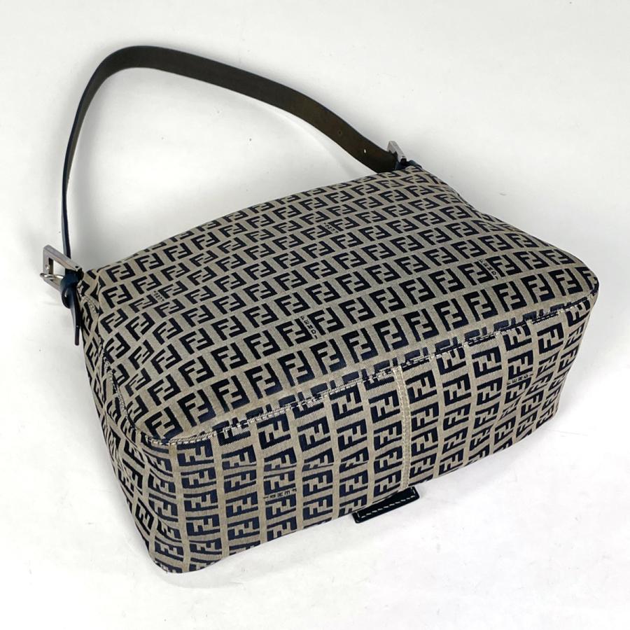 FENDI（フェンディ） ズッキーノ柄 ショルダーバッグ ハンドバッグ