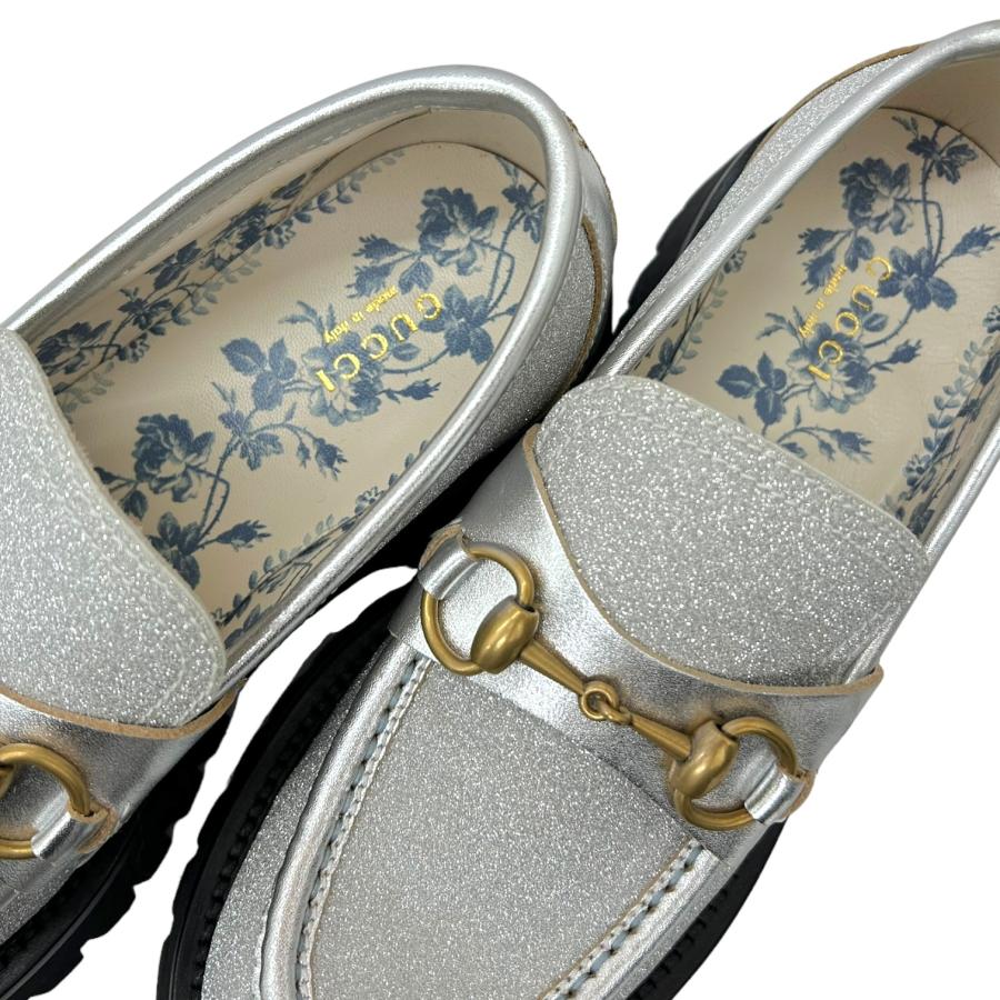 GUCCI（グッチ） ホースビットローファー Bee ラメ シルバー系