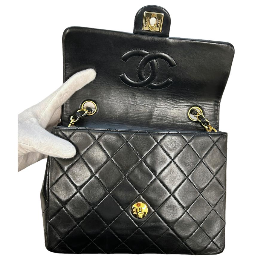 CHANEL（シャネル） ミニマトラッセ チェーンショルダーバッグ