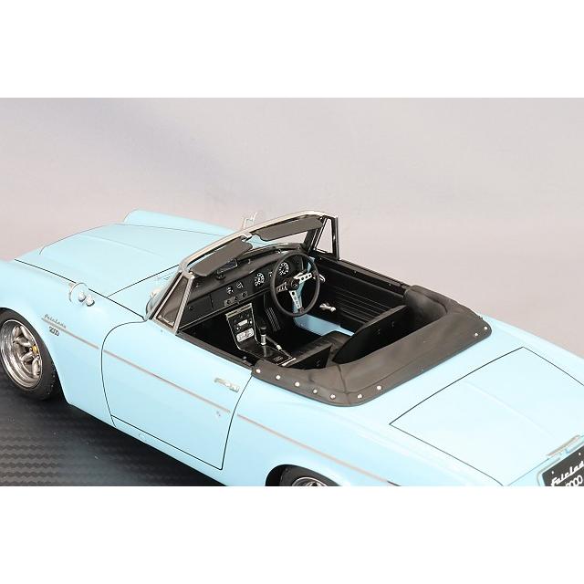 イグニッションモデル 1/18 ダットサン フェアレディ 2000 (SR311