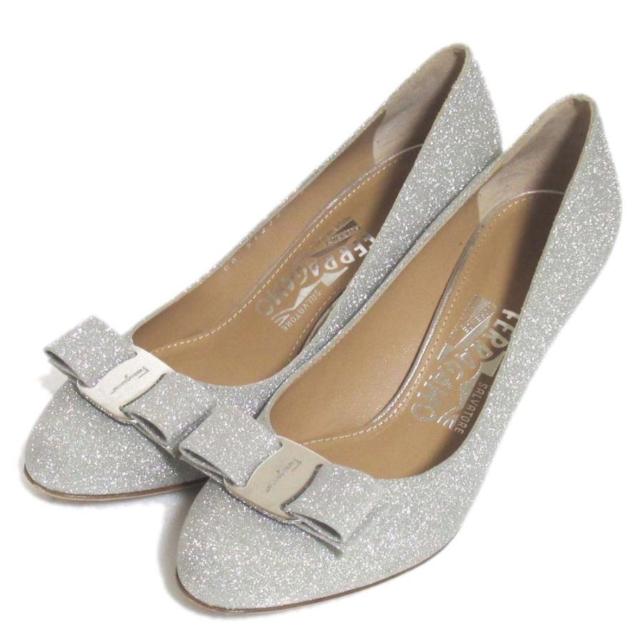 美品 Salvatore Ferragamo サルヴァトーレフェラガモ ヴァラリボン