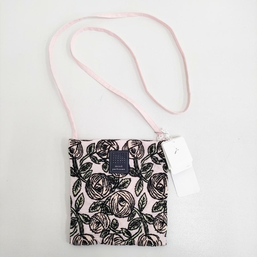 mina perhonen（ミナペルホネン） 未使用品 rosy pocket bag 刺繍