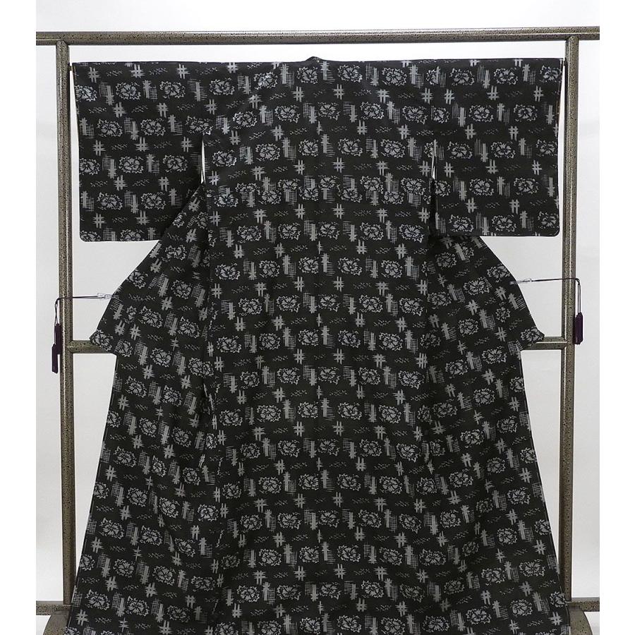 紬 未着用 正絹 井桁花模様 身丈168.5cm 裄丈67cm 未使用 新古品 着物