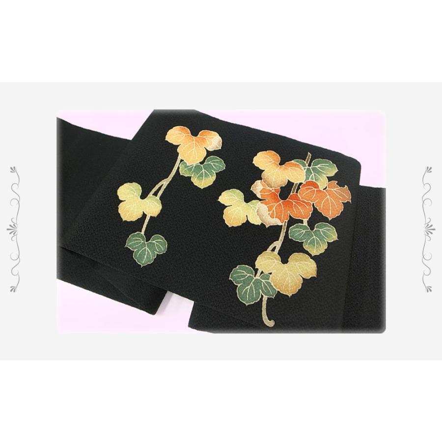 名古屋帯 十日町友禅 秀美 未仕立て 正絹 浜ちりめん 染帯 蔦 秋 黒地