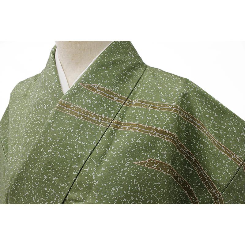 中古 本場牛首紬 紬 訪問着 リサイクル カジュアル 抹茶 蝋たたき染め