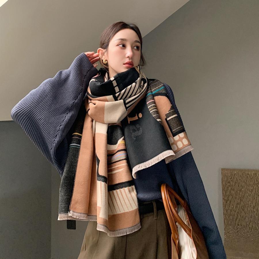 ストール ショール 英字ロゴ 大判マフラー お膝掛け ブランケット