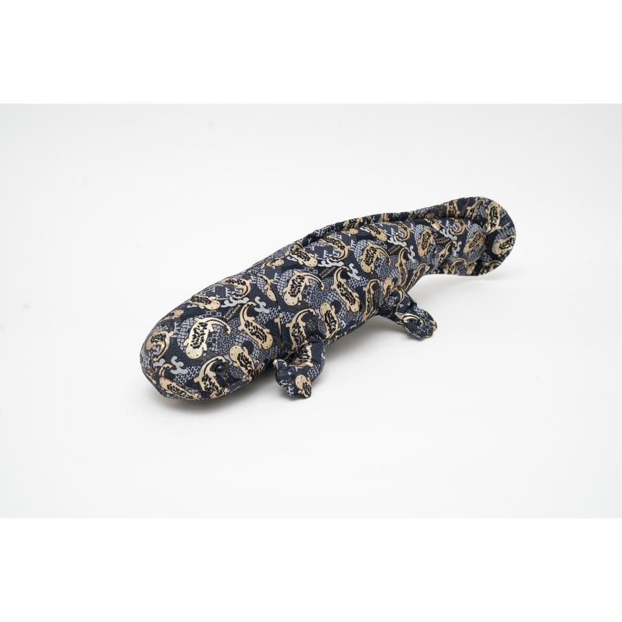 西陣織 オオサンショウウオ ぬいぐるみ 金 : 京都水族館 オンライン