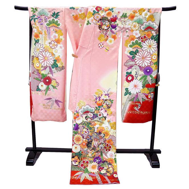 セール】仕立て付き 正絹振袖単品 ピンク 古典柄 御所車 絹100% f-542