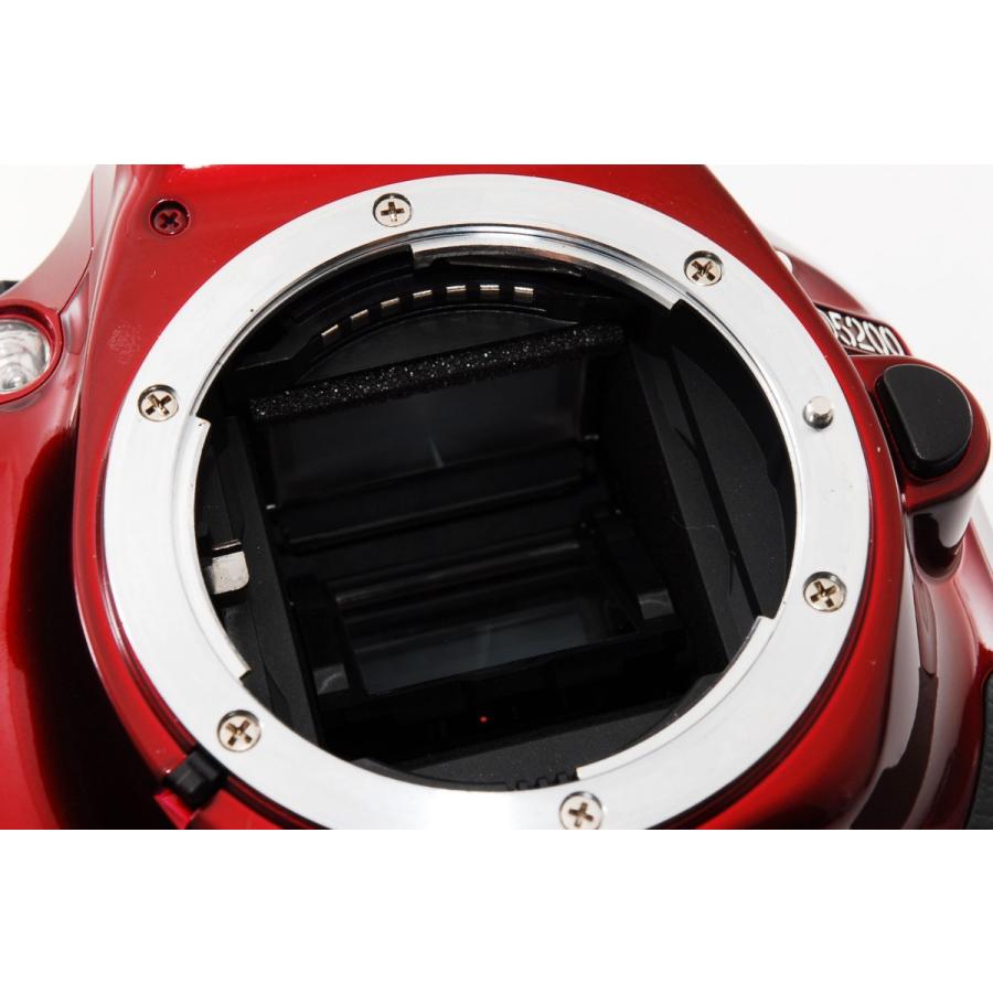 ニコン（Nikon） デジタル一眼 Nikon D5200 レンズキット レッド 中古