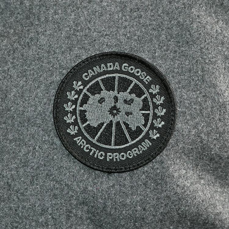 CANADA GOOSE（カナダグース） ブラックレーベル ダウンベスト