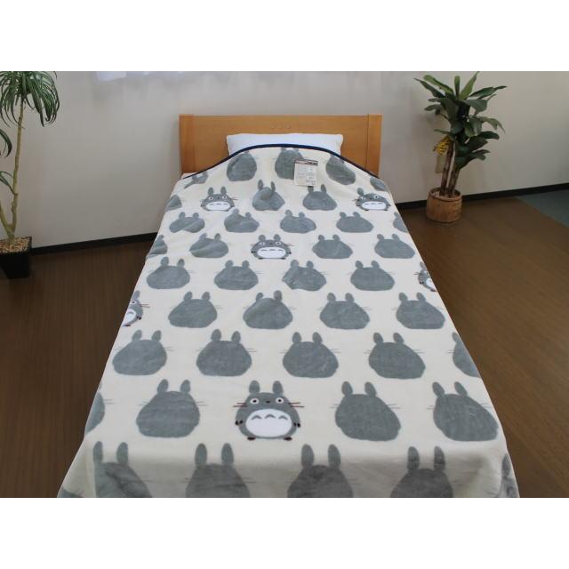 となりのトトロ 毛布 シングル140×200cm トトロシルエット 洗える 寝具