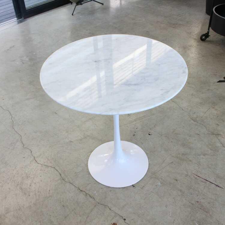 サイドテーブル 大理石 円形 ラウンド ホワイト系 一本脚 白系