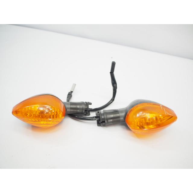 ヤマハ純正ウインカー2個 ダブル球 YZF-R1 YZF-R6 FZS1000 FZ1 FZR600