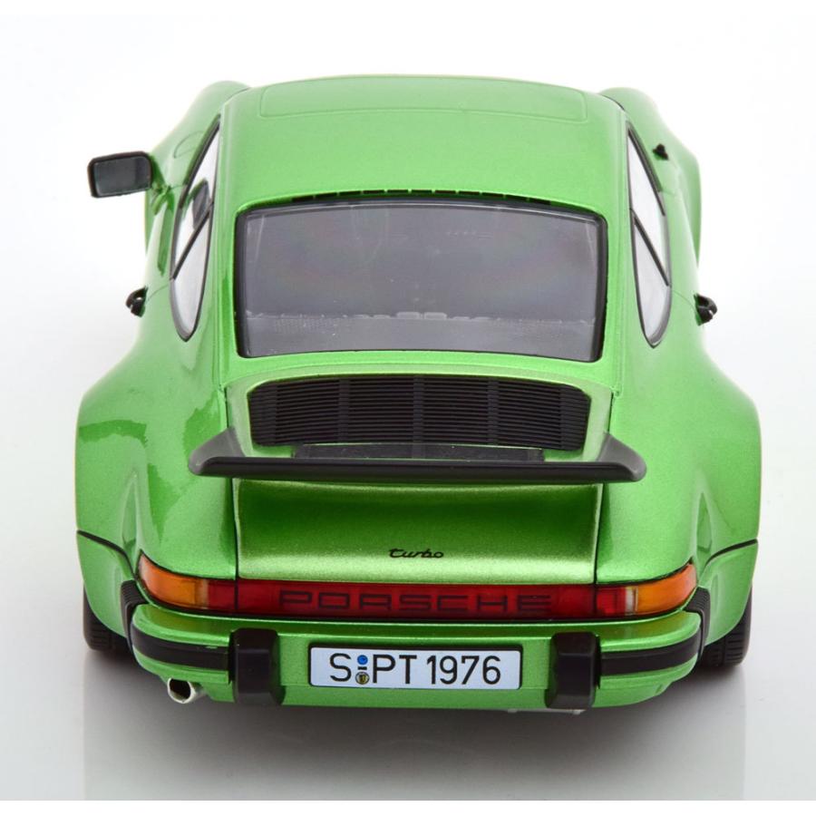 ミニカー 1/18 ポルシェ 911 （930）ターボ 3.0 1978 グリーンメタ色