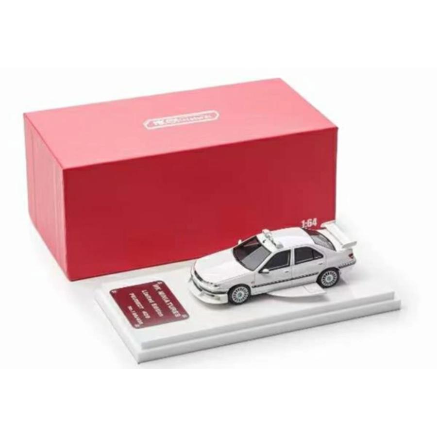 映画タクシーのプジョーが、1/64のサイズで登場です ミニカー 1/64
