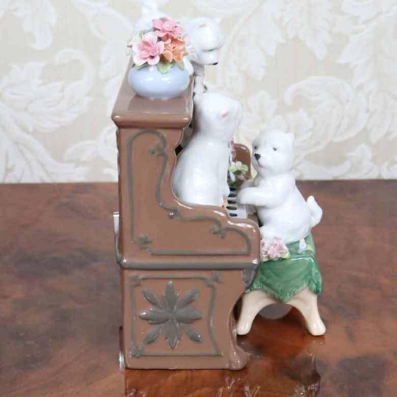 オルゴール ピアノと3匹の犬 陶磁器 プレゼント ギフト 癒やし 名曲