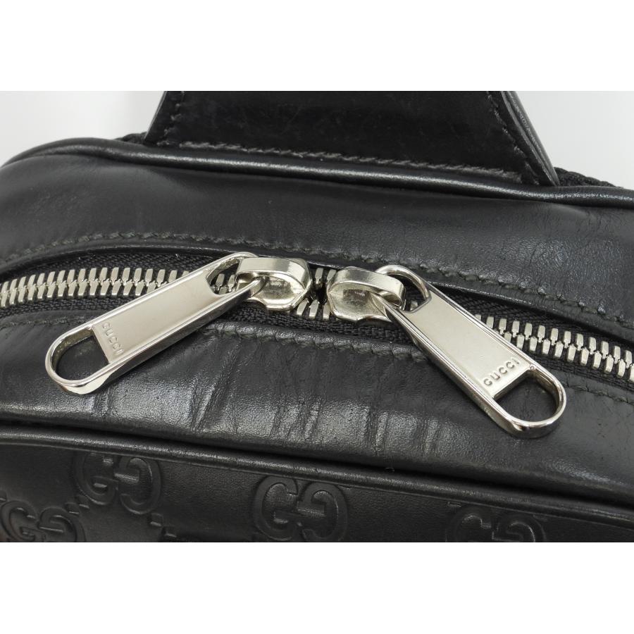 グッチシマ グッチ 縦長ボディバッグ 日本限定 GGシマレザー黒 斜掛