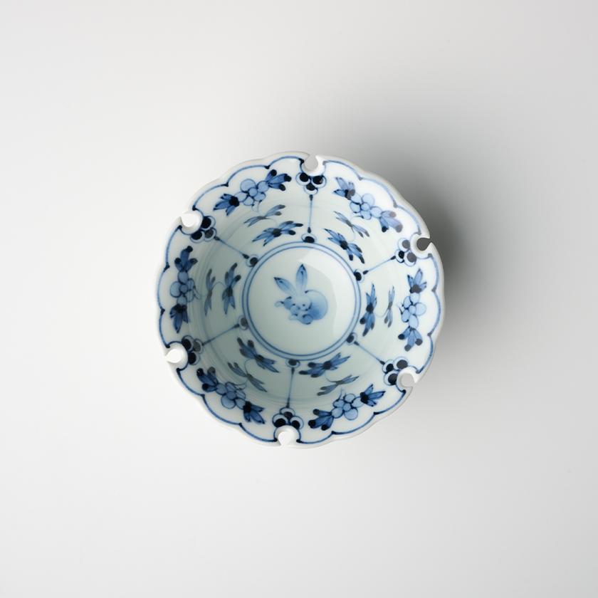 割草花うさぎ 雪輪型 小付 9.6cm 高山窯 有田焼 // 和食器 食器 磁器