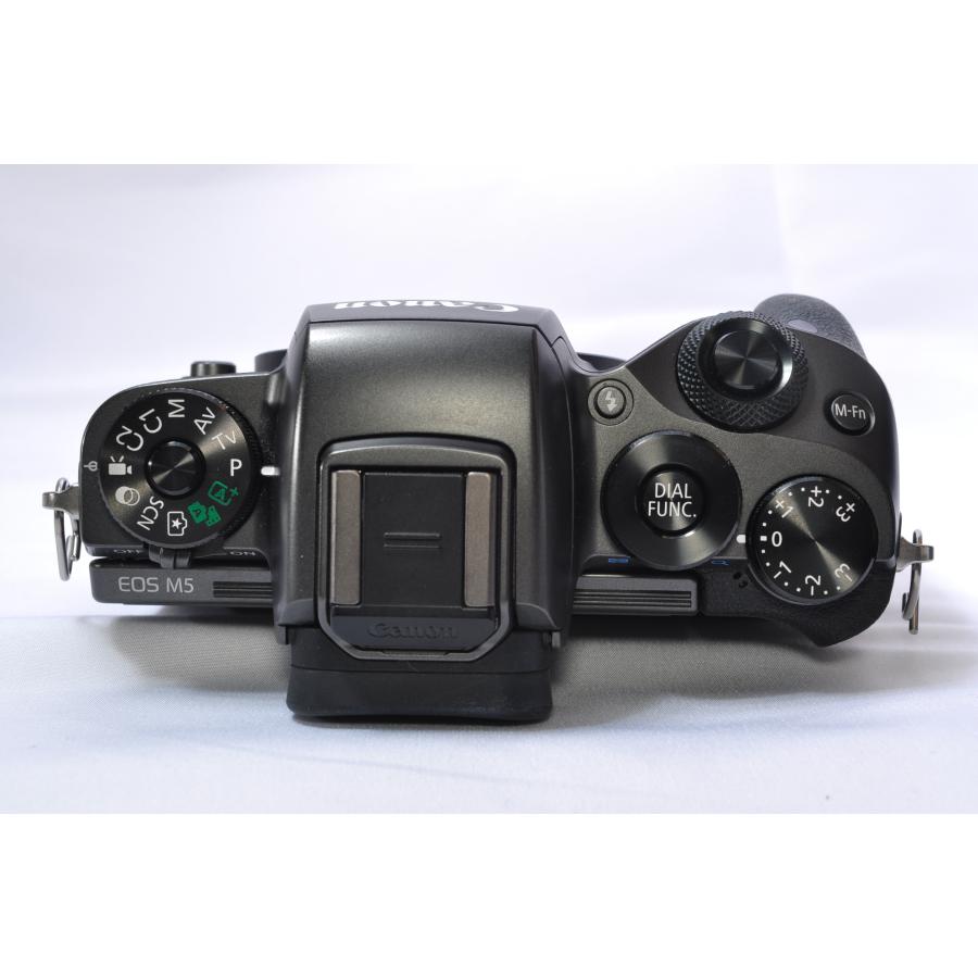 EOS M キヤノン Canon ミラーレス一眼 M5 レンズキット EF-M18-150mm
