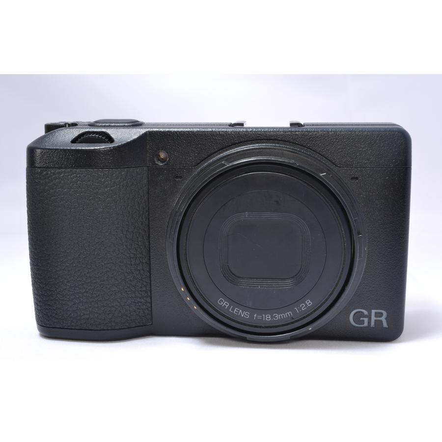 RICOH GR リコー III デジタルコンパクトカメラ 240万画素 : カメラの