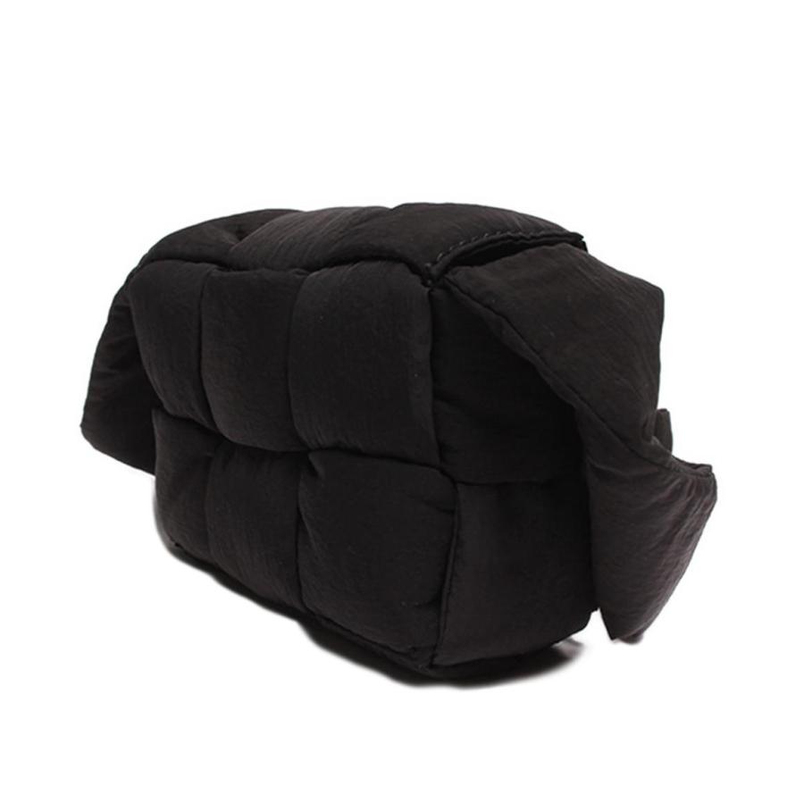 美品 ボッテガベネタ ショルダーバッグ キャンディ パデッド テック