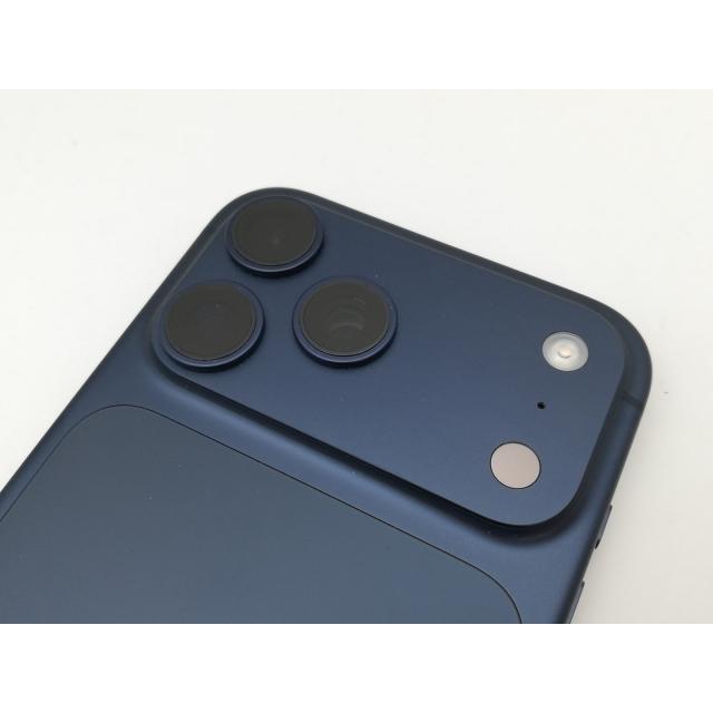 中古】Apple 国内版 【SIMフリー】 iPhone 17 Pro Max 1TB ディープ