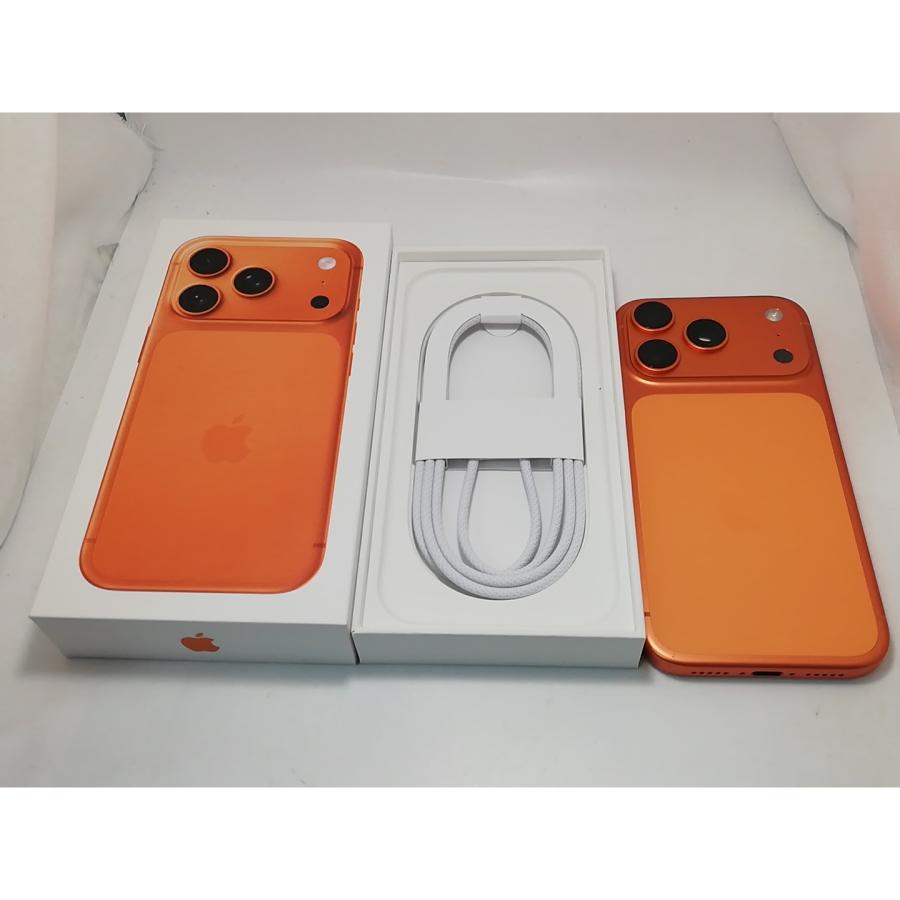 中古】Apple 国内版 【SIMフリー】 iPhone 17 Pro 1TB コズミック