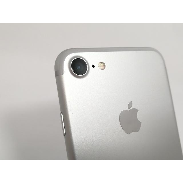中古】Apple SoftBank 【SIMロック解除済み】 iPhone 7 32GB シルバー
