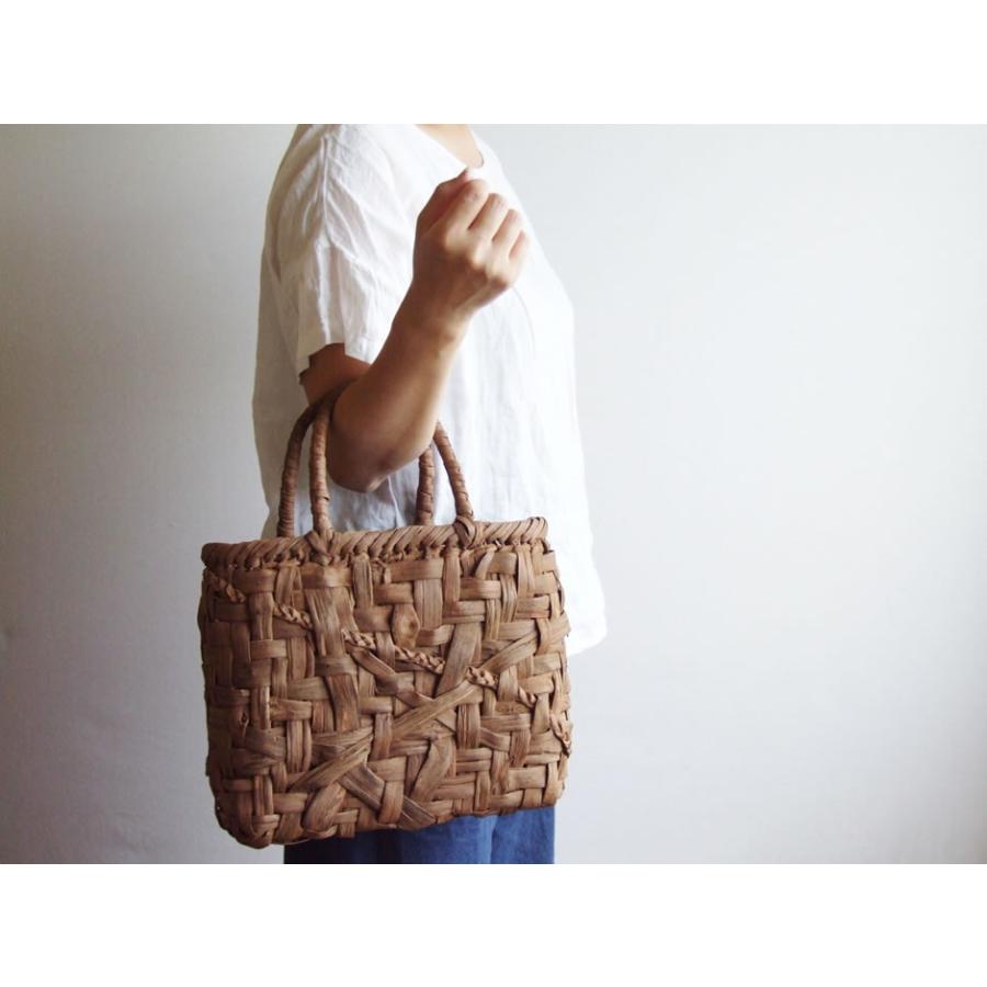 純国産 秋田県角館 山葡萄かごバッグ 乱れ編み 丸型中 定雄さん作