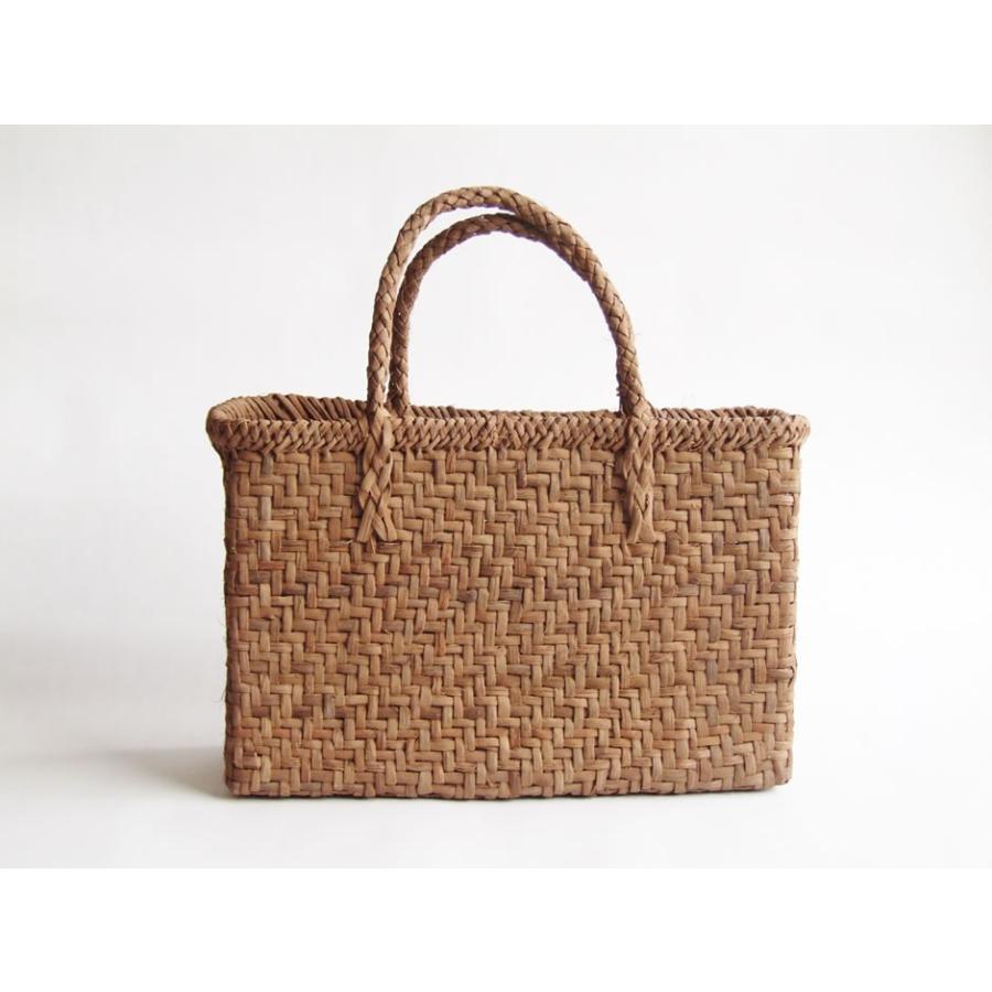 純国産 山葡萄かごバッグ 極細網代編み5mm チャーム付き : おまめ