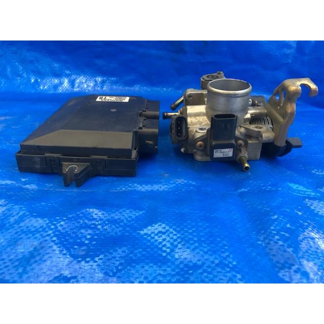 スロットル ボディ エンジン コンピューター ワゴンR MH21S スズキ