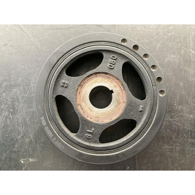 クランク プーリー ヴィッツ NSP130 トヨタ 1NR-FKE CVT FF 13470