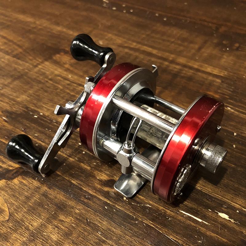 Abu Ambassadeur 5500 Cherry Red Bait Casting Reel New High Speed