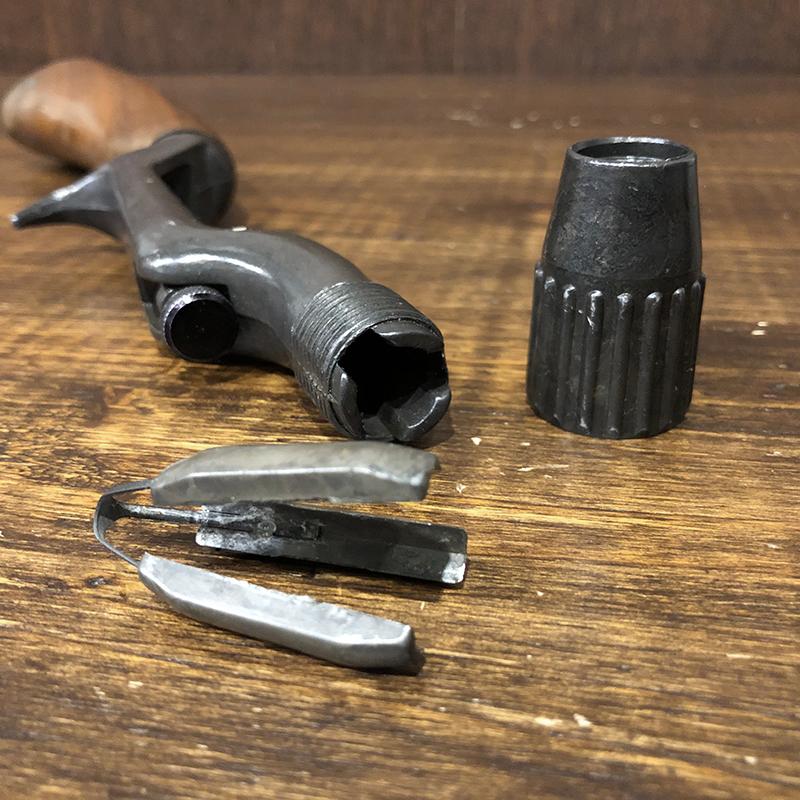 Featherweight Champion Grip Original hatchet Wood Gun Type Rod