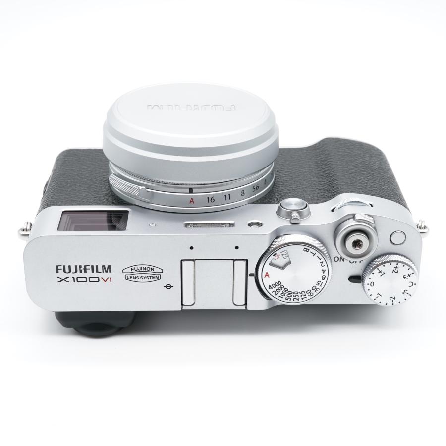 FUJIFILM（フジフイルム） ほぼ新品 FUJIFILM X100VI シルバー