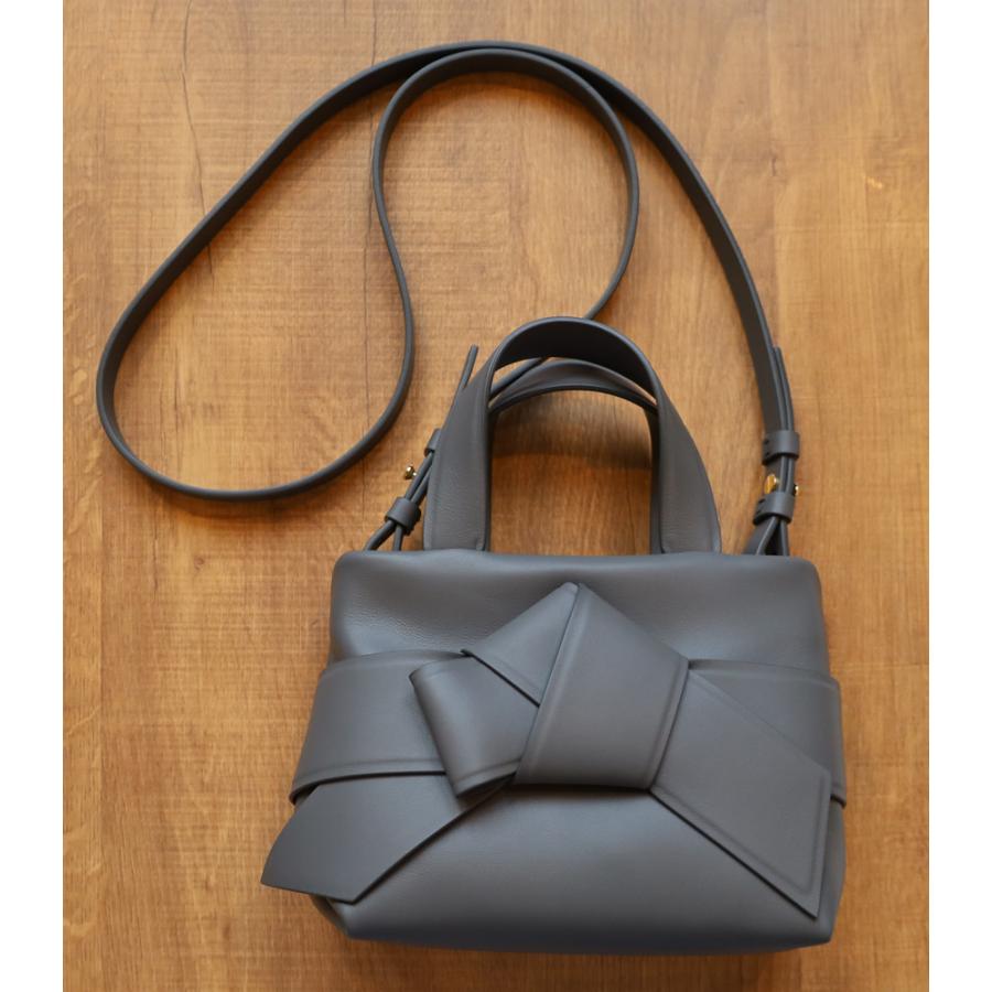 Acne Studios（アクネ ストゥディオズ） MUSUBI レザーマイクロトート