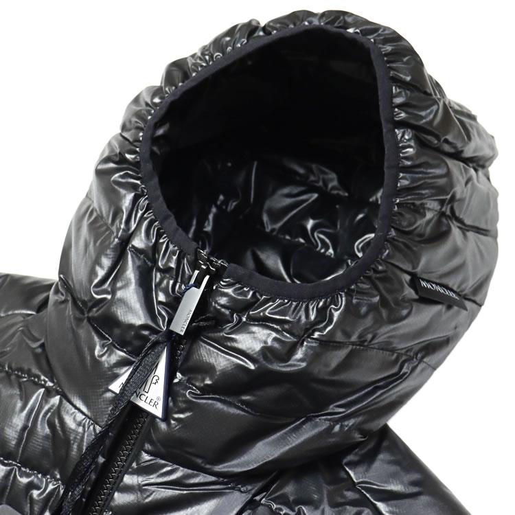 MONCLER（モンクレール） ダウン ダウンジャケット ライトダウン