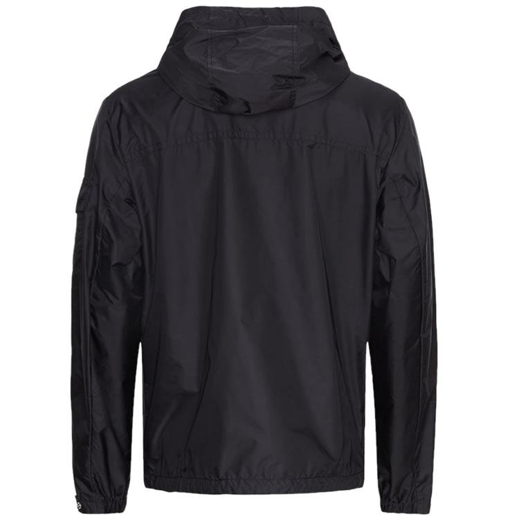 MONCLER（モンクレール） レインジャケット ウインドブレーカー