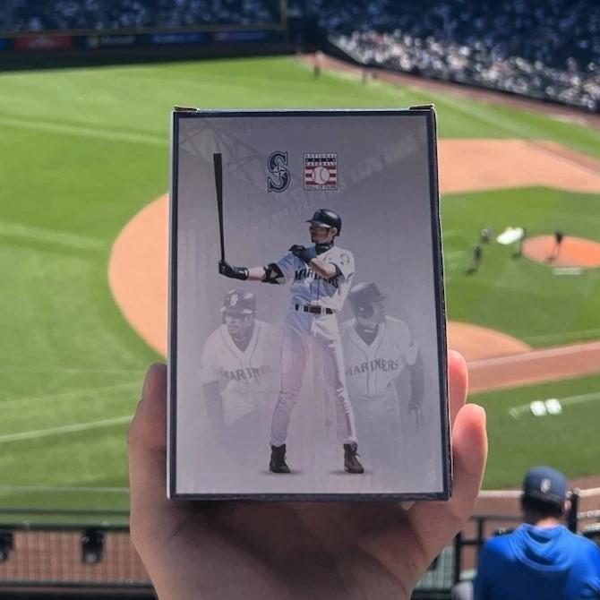 MS】8/10 球場配布 イチロー 米野球殿堂展示 プラーク プレート 盾