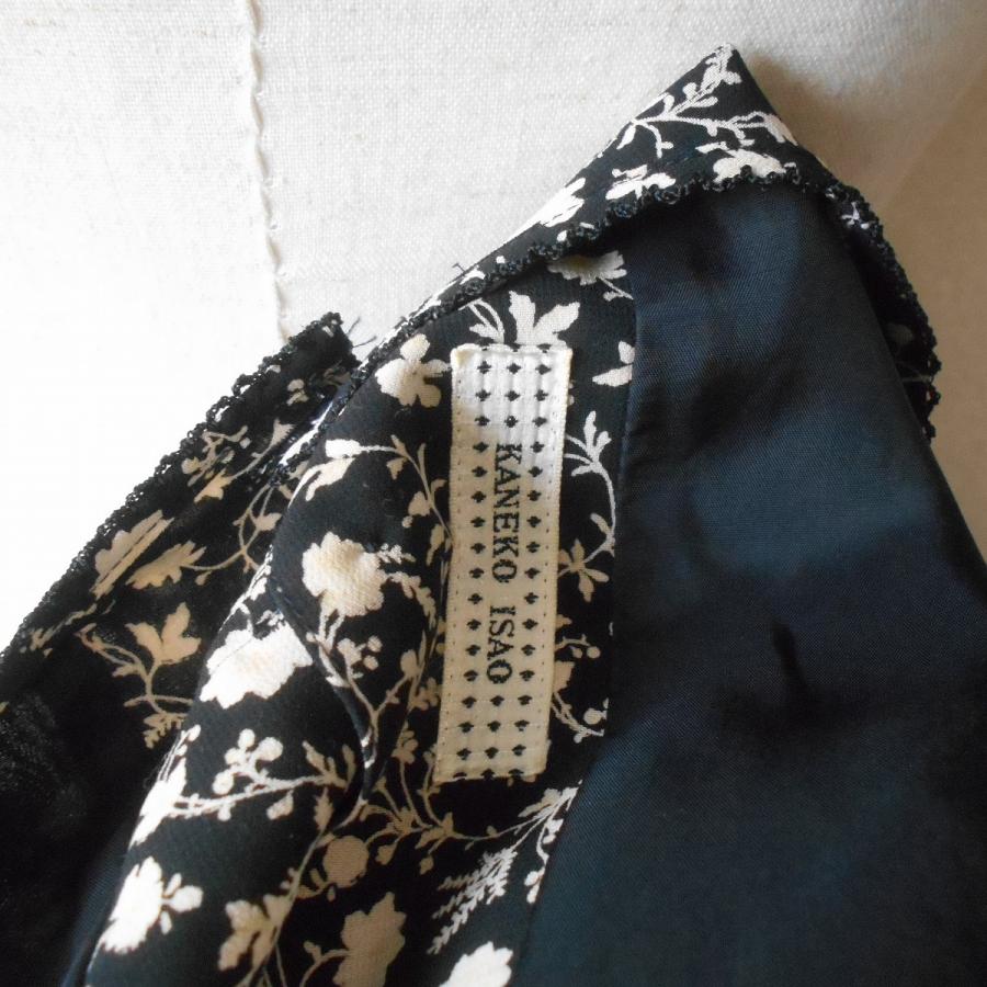 KANEKO ISAO（カネコイサオ） たくし上げ 付き プリーツ 使用