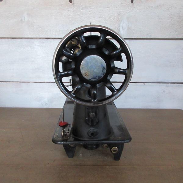 ドイツ製 SINGER シンガー ミシン 手回しミシン アンティーク 1908年頃