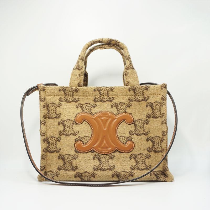 新品同様！セリーヌ CELINE スモール カバ タイス トリオンフ