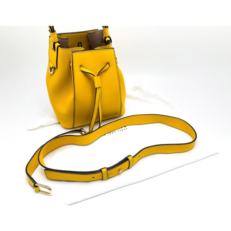 FURLA フルラ 黄色 イエロー ミアステラ バケットバッグ ハンドバッグ