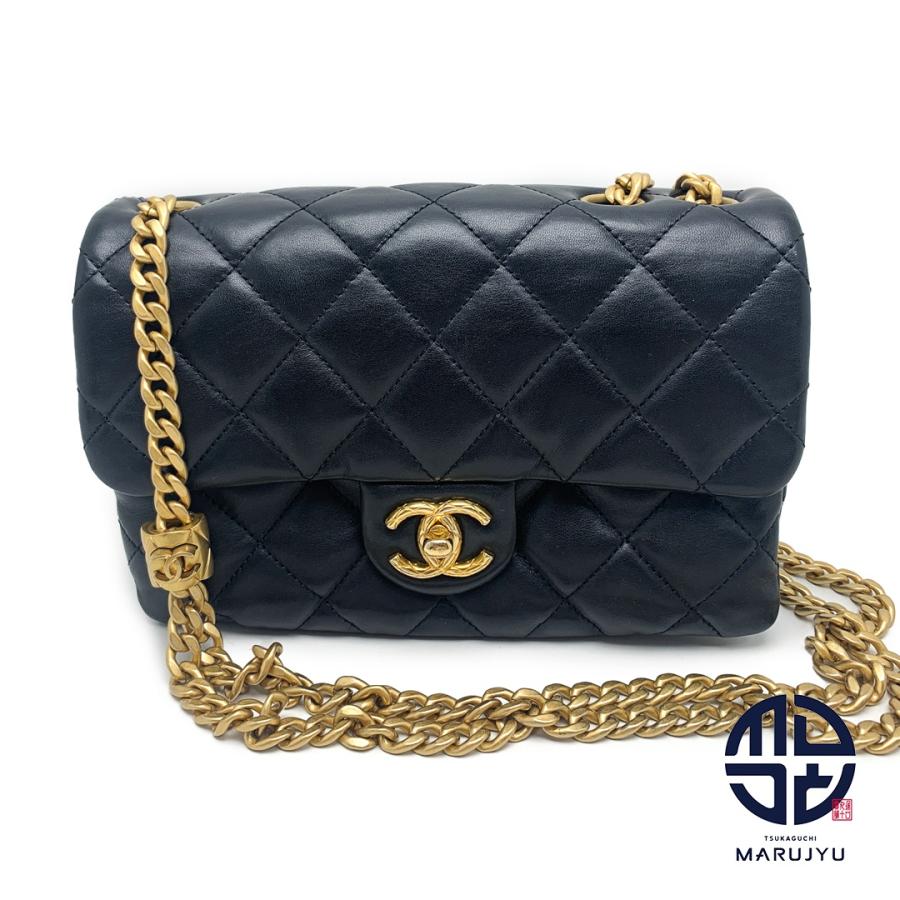 CHANEL シャネル 黒 ブラック ラムスキン マトラッセ フラップタイプ
