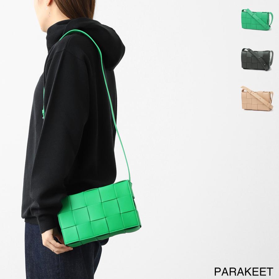 BOTTEGA VENETA（ボッテガ・ヴェネタ） クロスボディバッグ CLASSIC