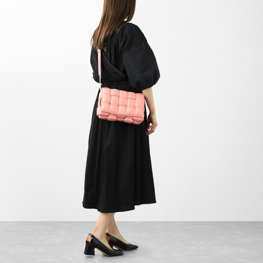 BOTTEGA VENETA（ボッテガ・ヴェネタ） ショルダーバッグ PADDED