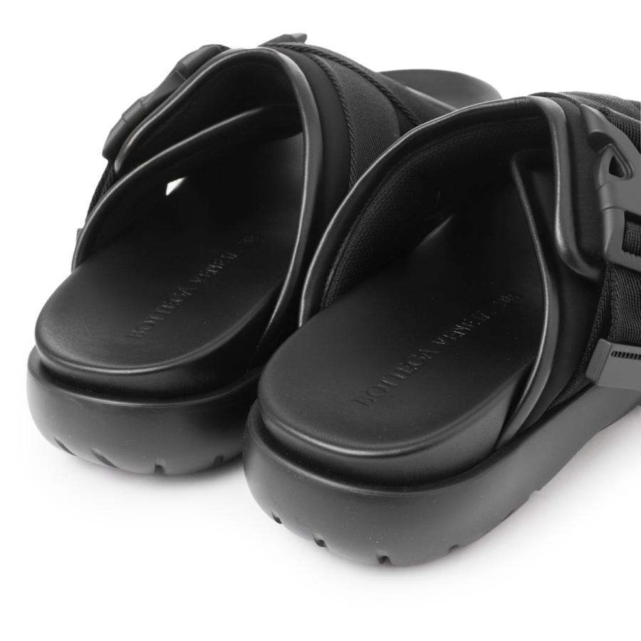 BOTTEGA VENETA（ボッテガ・ヴェネタ） スライドサンダル SNAP SLIDE