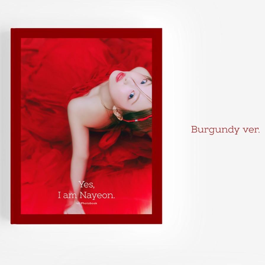 TWICE 公式グッズ NAYEON - Yes, I am Nayeon. / 1st PHOTOBOOK
