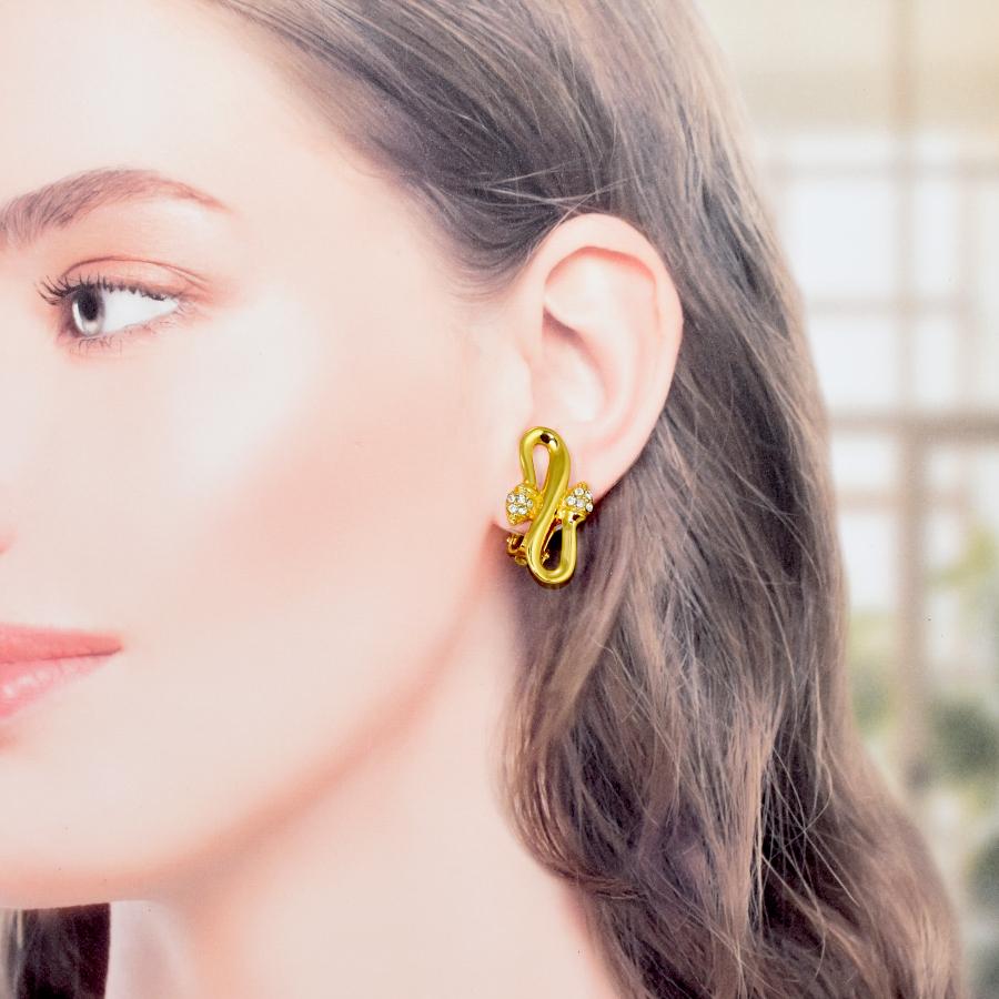 FENDI（フェンディ） イヤリング ラインストーン ゴールドカラー 両耳