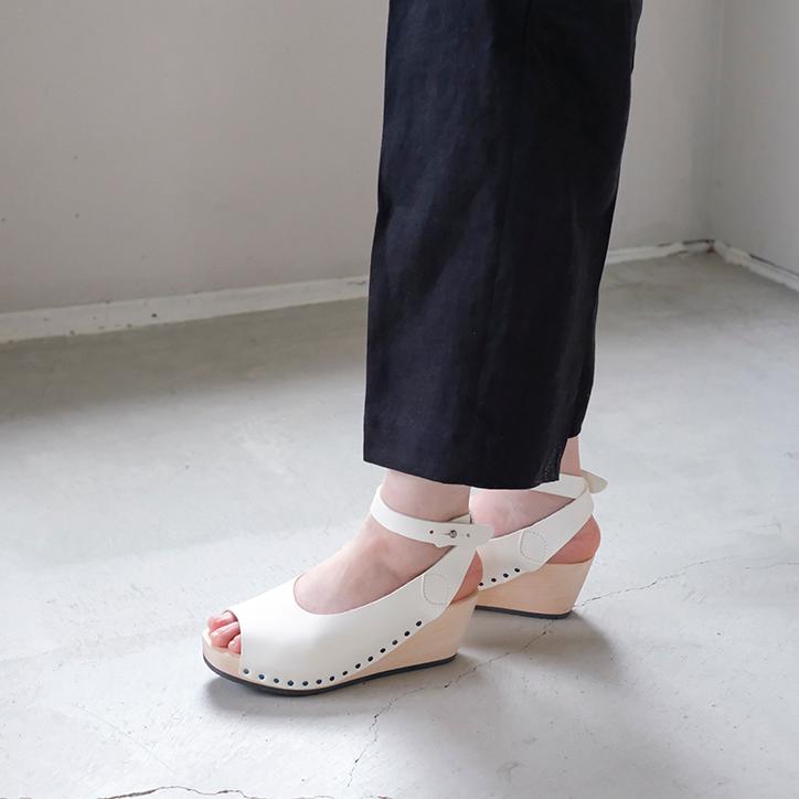 trippen（トリッペン） レザー アンクルストラップ ウッドソール